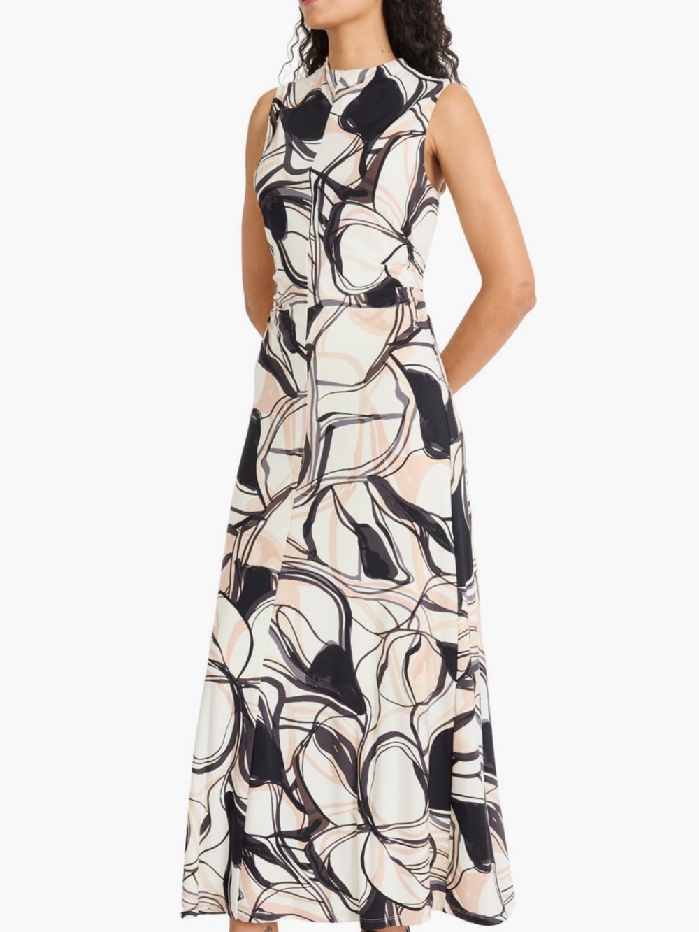 Sleeveless Abstract Maxi Dress in Cream and Black
